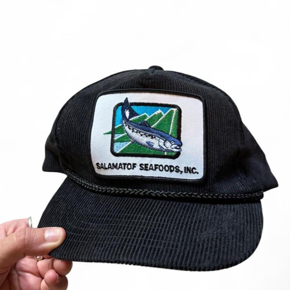 Black yupoong snapback classic salamato